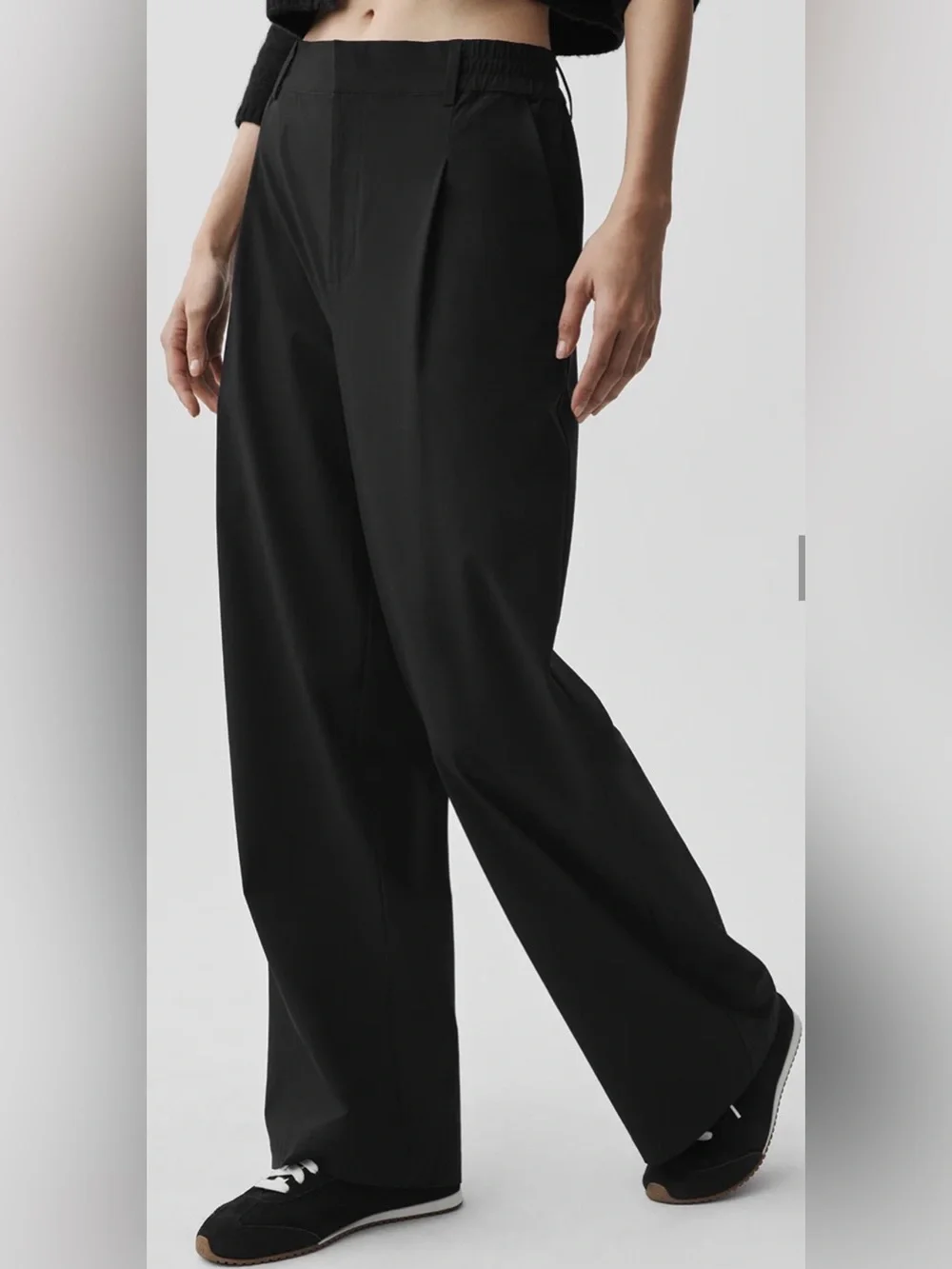 ALO Yoga High-Waist Pursuit Trouser